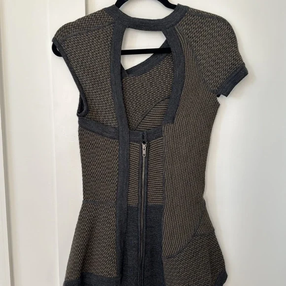 Yigal Azrouël Wool Mini Dress Size M - Picture 5 of 11